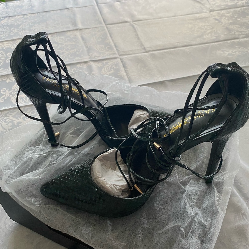 Fashion nova heels
